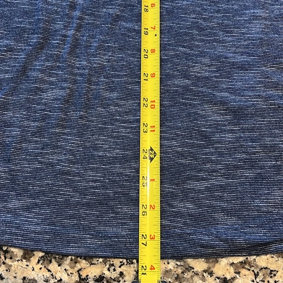 NFL Team Apparel New England Patriots Blue Heathered V-Neck T - Shirt - Picture 8 of 11